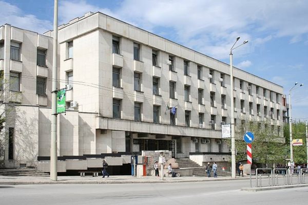 Апелативният съд във Велико Търново е потвърдил мярката им за неотклонение