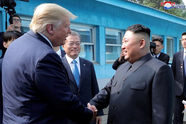 Президентът на САЩ Доналд Тръмп и севернокорейският лидер Ким Чен Ун Снимка: Ройтерс